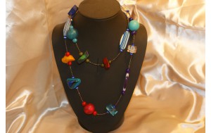 coll. lunga da usare anche a doppio giro con resine colorate e perline vetro